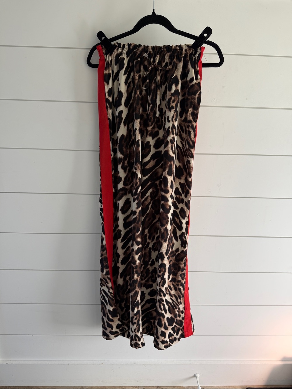 Q2 Leopard Print Wide-Leg Joggers with Red Side Panels